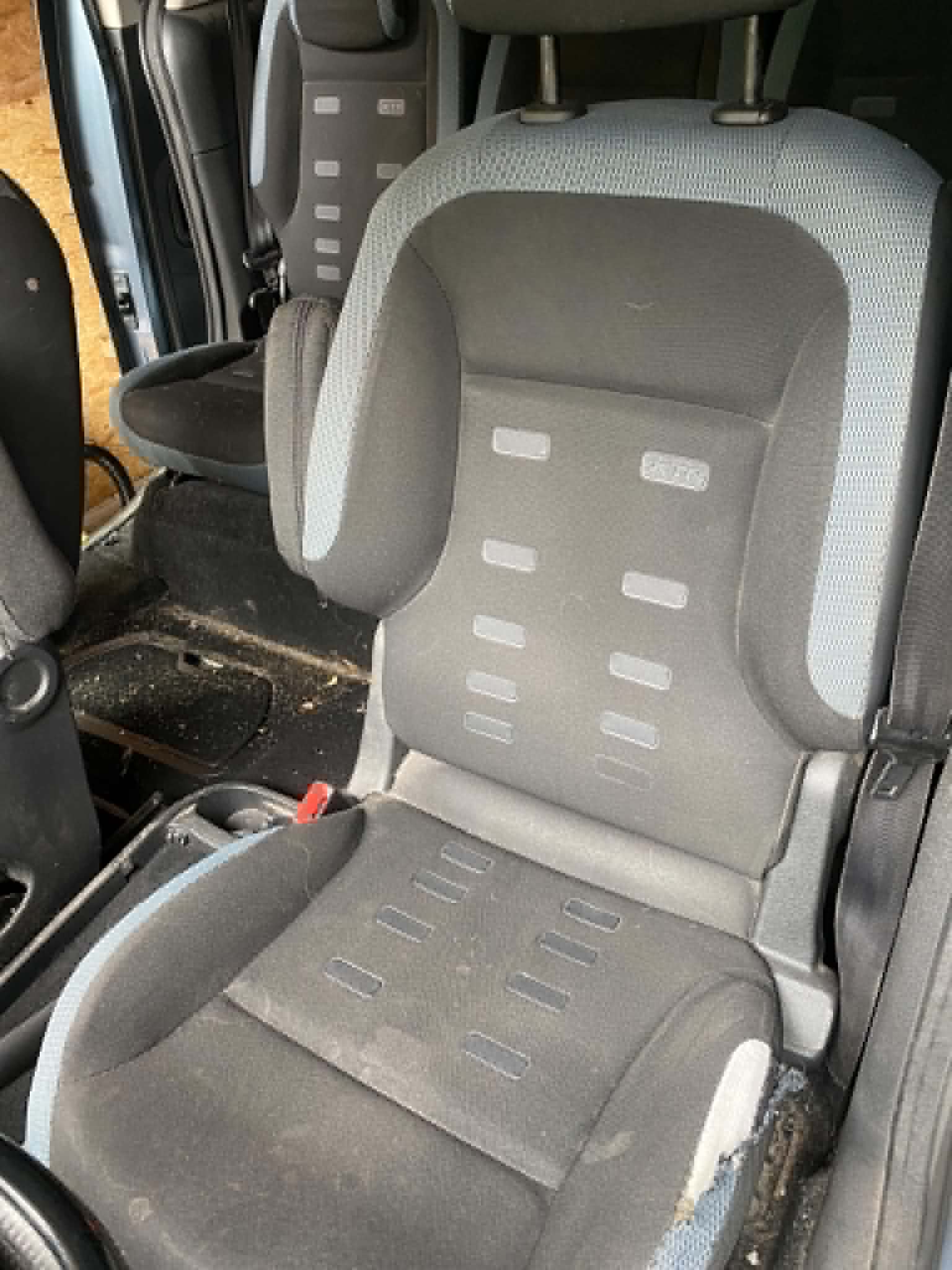 Citroën Berlingo przed detailingiem