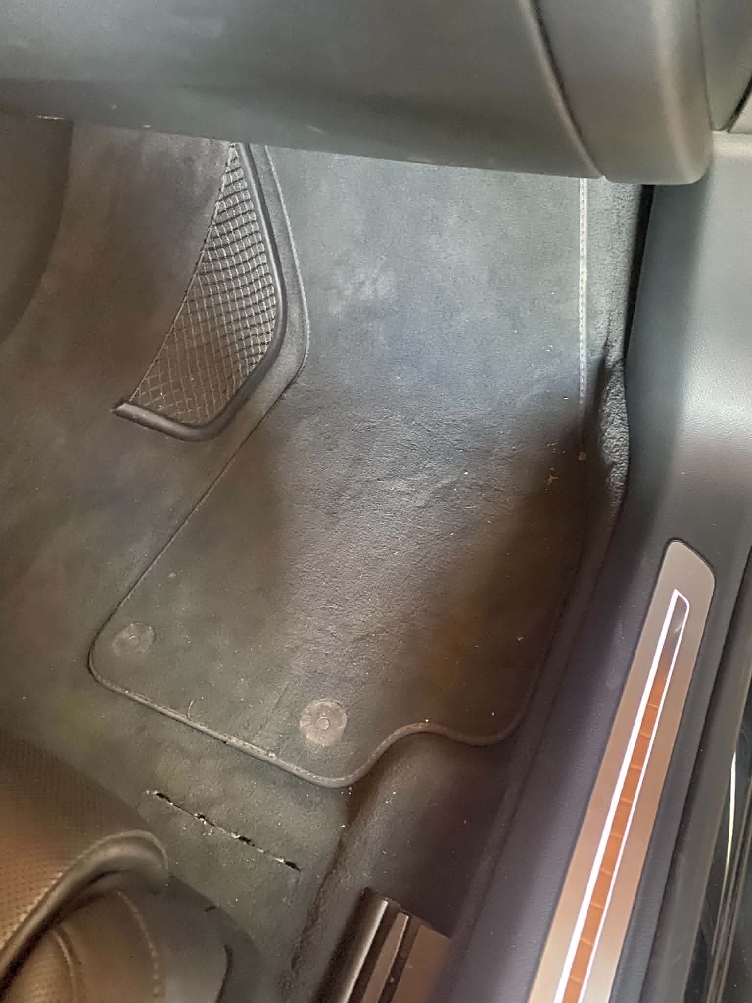 Audi A8 przed detailingiem
